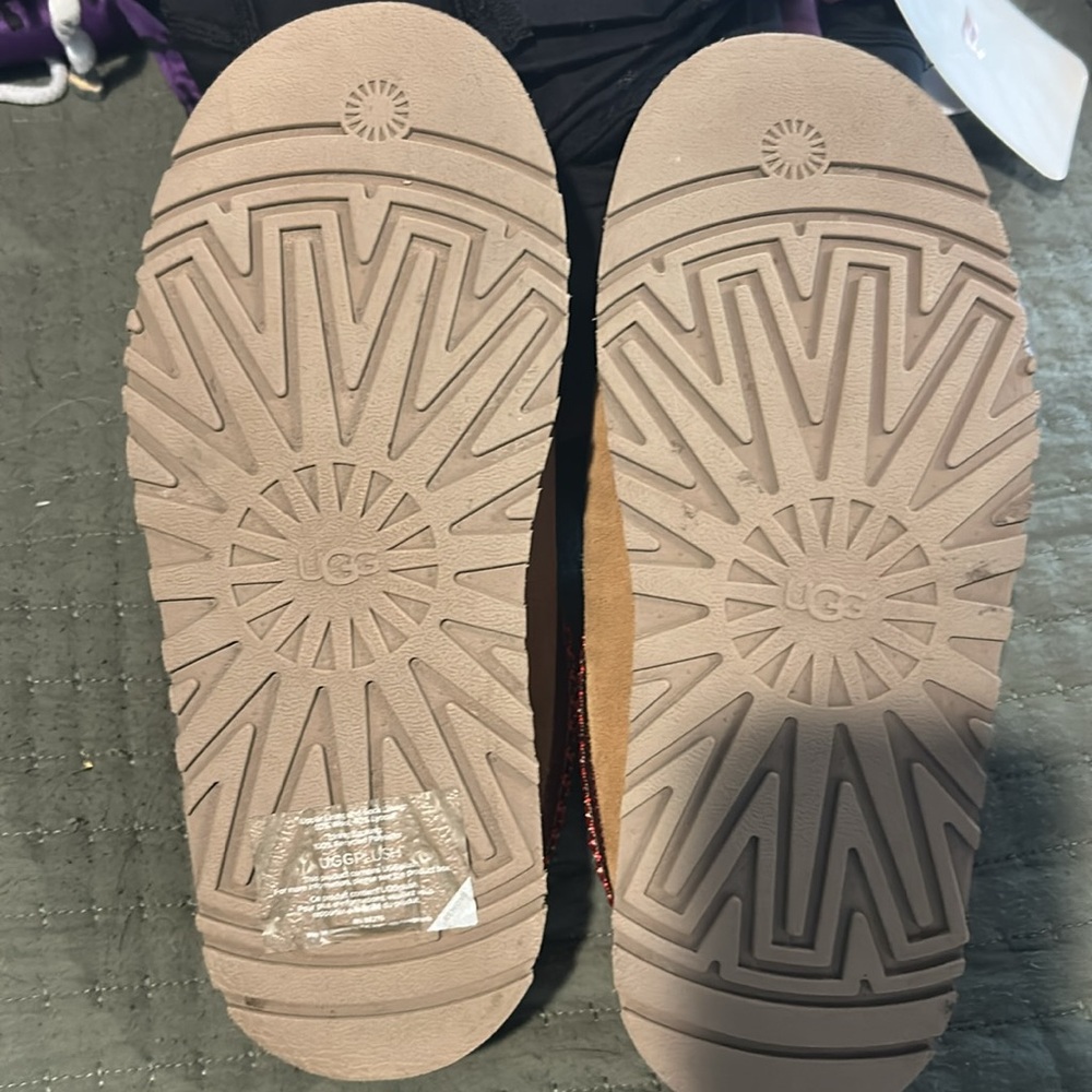Ugg platform size 7 - Picture 5 of 5